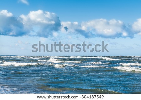 Rough seas on a clear winter day at the North Sea