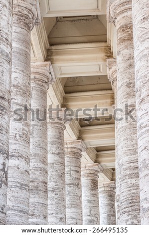 Lantern in Bernini\'s colonnade, St Peter\'s Basilica (Basilica Papale di San Pietro in Vaticano) in Vatican City, Rome, Italy