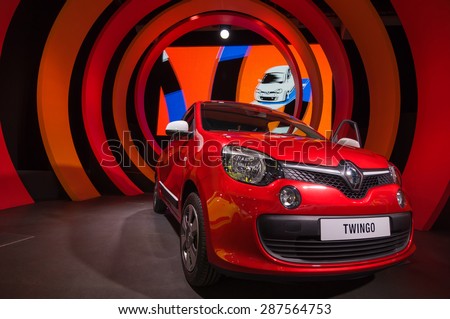 PARIS - SEPT 16, 2014: New car Renault Twingo at the company\'s stand during the atelier Renault Paris showroom. Avenue des Champs-Ã??lysÃ?Â©es, Paris, France.