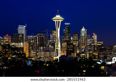 Seattle skylines in blue hour, the view from Kerry Park in Queen Anne Hill, Seattle, Washington State, USA.