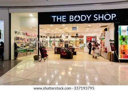 SINGAPORE â?? NOV 7, 2015: The Body Shop store with Christmas decorations in Suntec City Mall. The Body Shop International PLC founded 1976 in Littlehampton, West Sussex, UK, now partly owned by L\'OrÃ©al