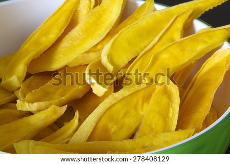 Healthy natural dried mangoes