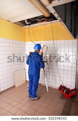 picture of an electrician