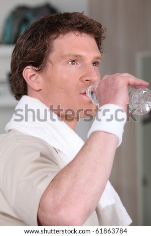 Sportsman drinking water