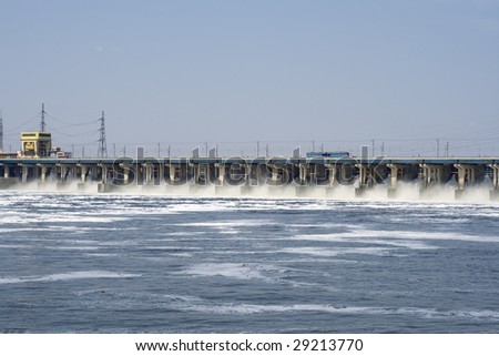 Reset of water on hidroelectric power station on river