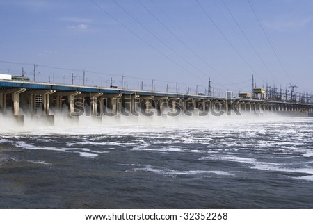 Reset of water on hidroelectric power station on river