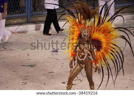 RIO DE JANEIRO - FEBRUARY 22: A sexy Samba dancer for the Rio Carnival in Sambadome February 22, 2009 in Rio de Janeiro, Brazil. The Rio Carnival is the biggest carnival in the world.