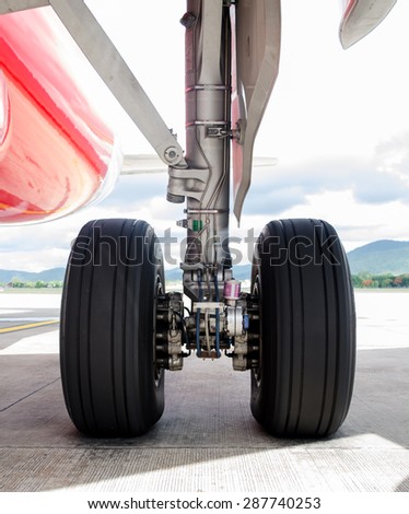Wheel main gear airplane airbus
