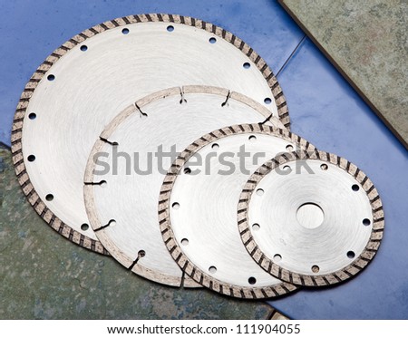 Diamond discs for tile cutting