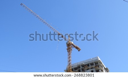 The construction crane has not yet started work.