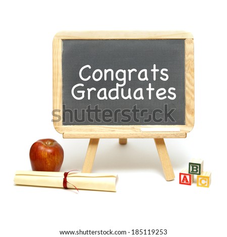 A sign congratulating the new graduates of school.