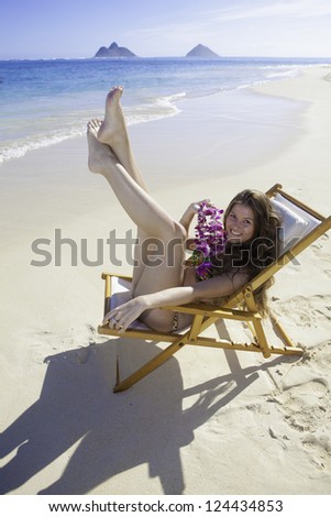 Hoster recommends best of Bikini girl sitting girl sitting Bikini