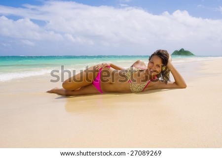 hawaii beaches girls. young Polynesian girl in a