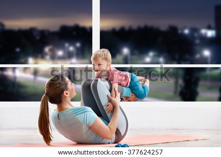 Baby fitness with mom