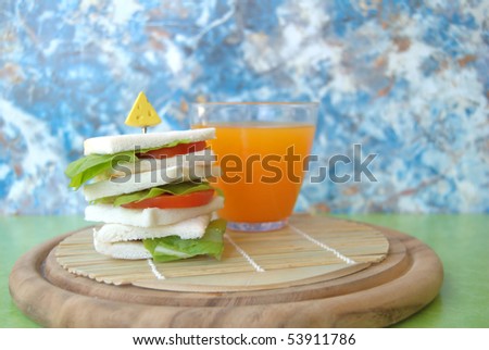 Vegetarian sandwiches and fruit juice