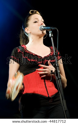 CANARY ISLANDS - NOVEMBER 14: Singer Imelda May from Ireland performs on stage during the festival Womad November 14, 2009 in  Canary Islands, Spain