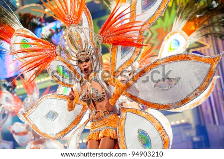 LAS PALMAS , SPAIN - FEBRUARY 10: Unidentified members from dance group Comparsa Araguime, from Canary Islands, during the Adult Dance Contest on February 10, 2012 in Las Palmas, Spain