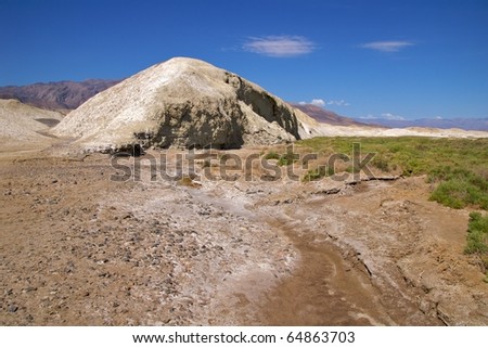 Salt Creek meandering through salt pan, Death Valley National Park