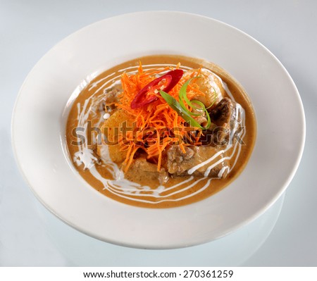 massaman beef curry, thai food