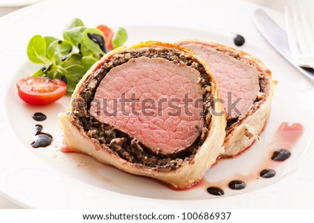 Beef Wellington with salad