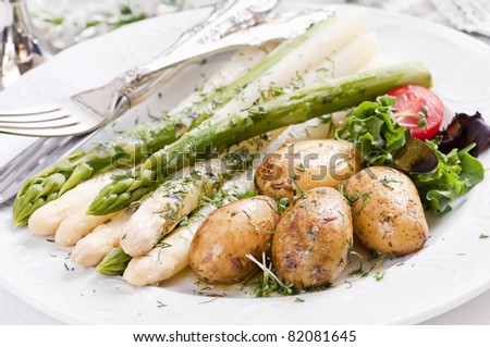 Asparagus with jacket potato and dill sauce