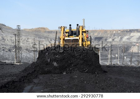 ractor, bulldozer, powerful, push land, machinery, mining, black gold