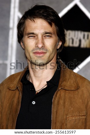 Olivier Martinez attends the Los Angeles Premiere of \