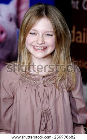 Dakota Fanning at the Los Angeles premiere of \