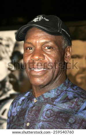 Danny Glover at the Los Angeles Premiere of \