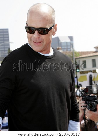 April 30, 2006. Bruce Willis attends the Los Angeles Premiere of DreamWorks\' new computer-animated comedy \