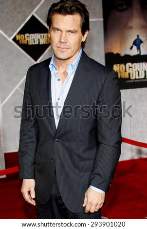 Josh Brolin attends the Los Angeles Premiere of \