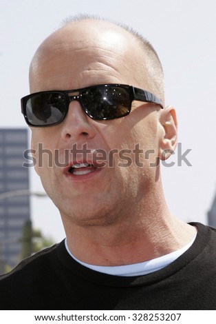 April 30, 2006. Bruce Willis at the Los Angeles Premiere of DreamWorks\' new computer-animated comedy \