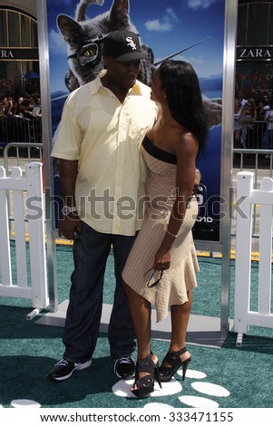 Michael Clarke Duncan and Omarosa at the Los Angeles Premiere of \