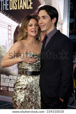 Drew Barrymore and Justin Long at the Los Angeles Premiere of \
