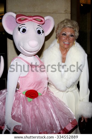 Mitzi Gaynor at the Dizzy Feet Foundation\'s Celebration of Dance held at the Kodak Theater in Hollywood, California, United States on November 29, 2009.