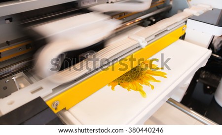 Innovation printing for fabric. Shirt and textile printer.