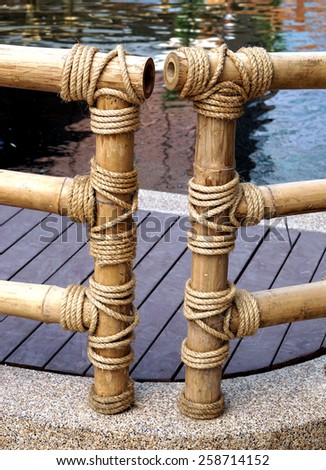 Bamboo fence was built as a rope tied to a bamboo fence.
