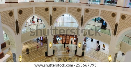 DUBAI, UAE - NOVEMBER 9, 2013: Inside modern luxuty mall . At over 12 million sq ft, it is the world\'s largest shopping mall based on total area.