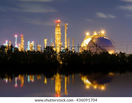 Natural Gas storage tank in Oil refinery factory