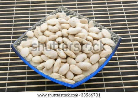 dry white beans in a bowl