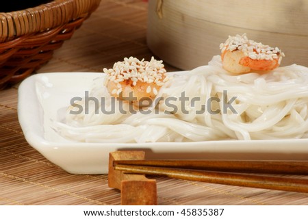 asian style shrimps with sesame seeds and noodle