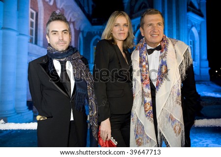 MOSCOW - FEBRUARY 14: Mario Testino, Herzigova, director Chris Columbus Love Ball, charity gala  by Eventica in support Vodianova\'s Naked Heart Foundation,on February 14, 2008 in Moscow, Russia
