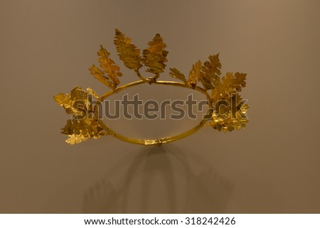 Golden wreath with oak leaves, at the archaeological museum of Filippoi, in the region of Kavala, Greece.