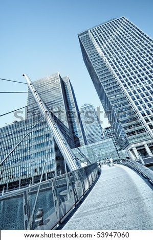 Canary Wharf is a large business and shopping development in East London.Rivalling London\'s traditional financial centre. This view contains the UK\'s tallest buildings