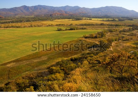 beautiful autumn gold landscape end mountain
