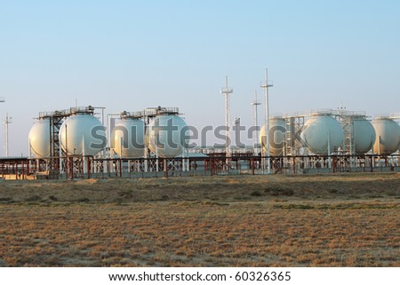 Installation for the production of liquefied gas.