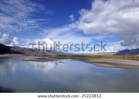 The wilderness scenery of the Qinghai-Tibet Plateau