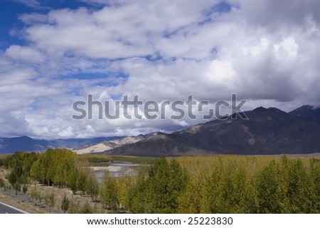 The wilderness scenery of the Qinghai-Tibet Plateau