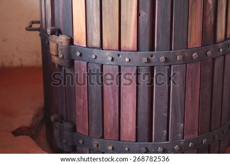 Old vine press