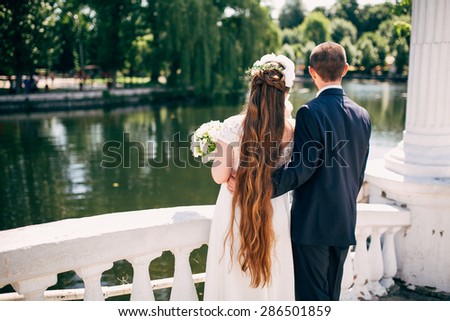 wedding love on the fall